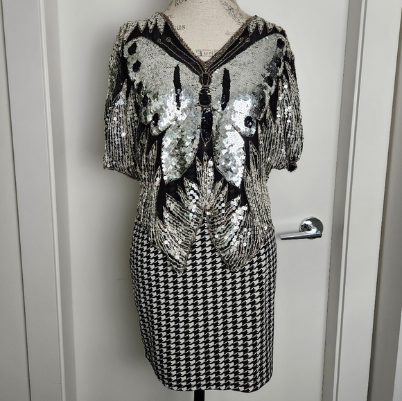 Vintage Houndstooth Pencil Skirt - Picture 10 of 10